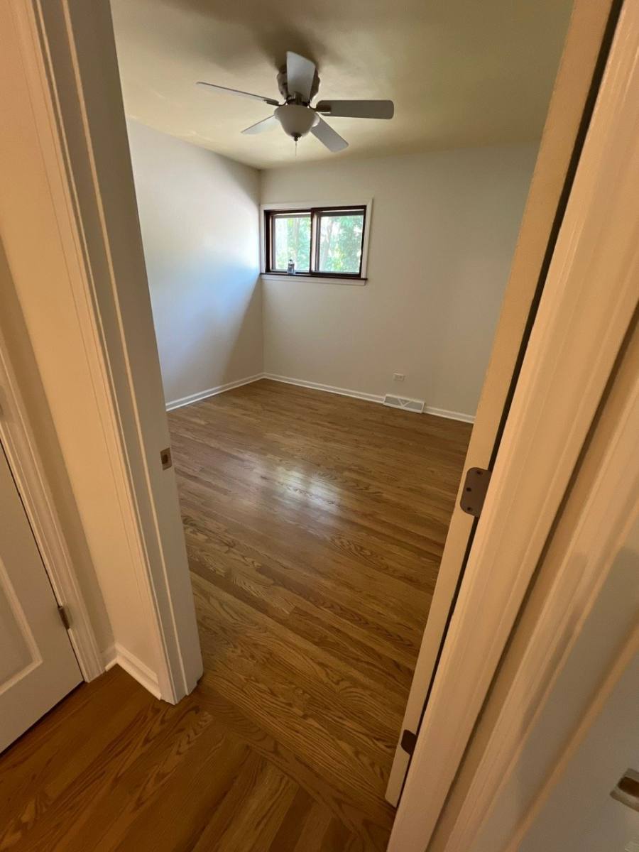 House for rent at 26W029 Hazel Lane, Wheaton, IL 60187