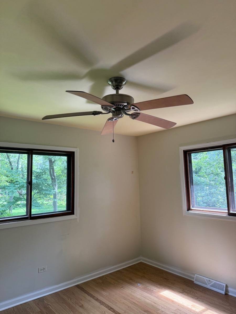 House for rent at 26W029 Hazel Lane, Wheaton, IL 60187
