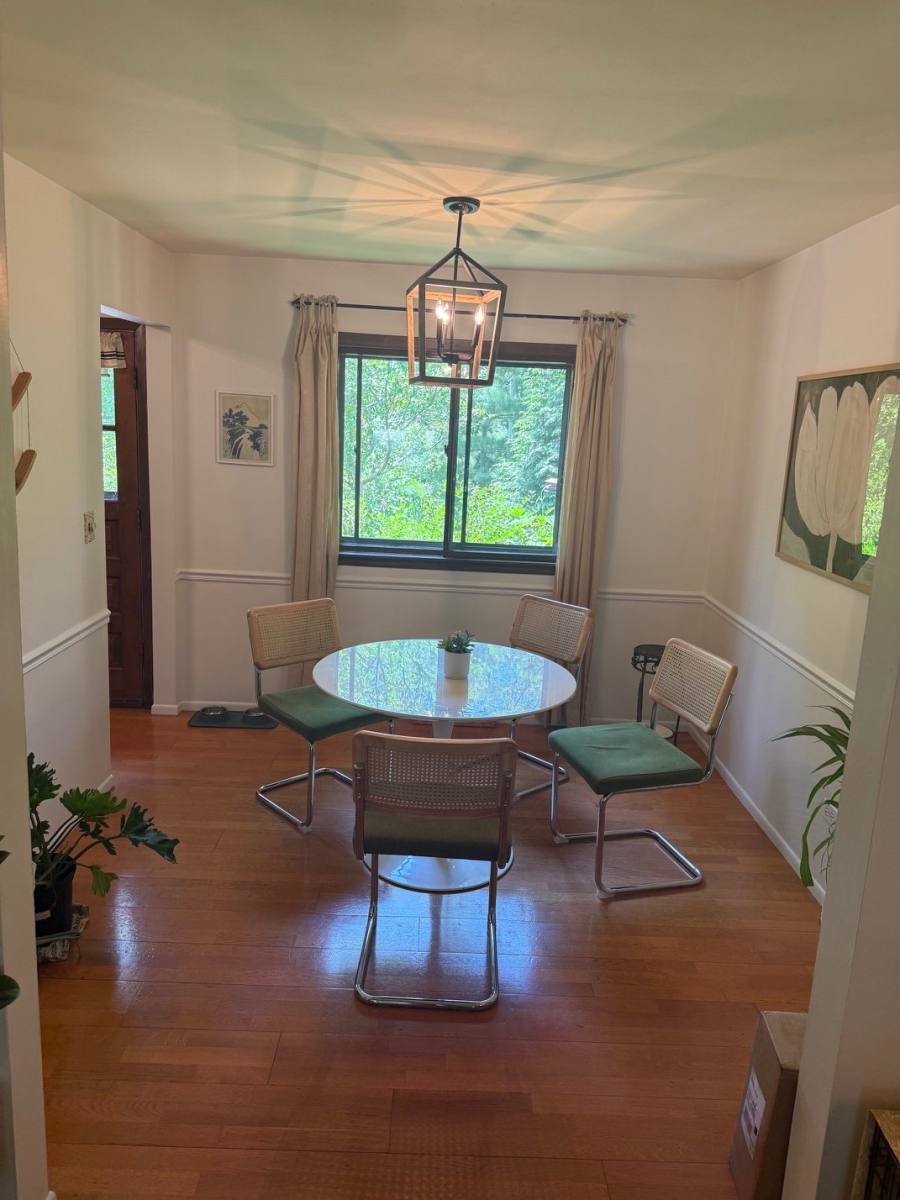 House for rent at 26W029 Hazel Lane, Wheaton, IL 60187