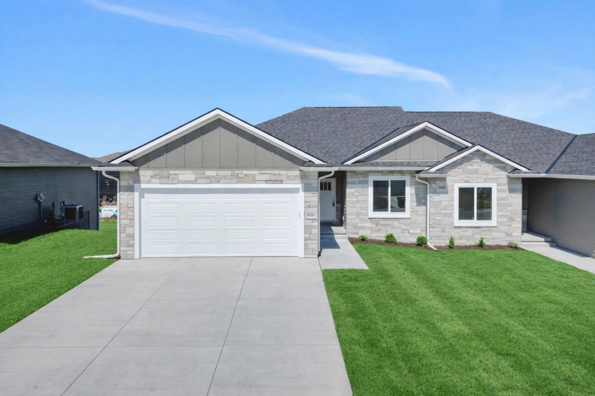 Townhouse for rent at 8931 S 42nd St, Lincoln, NE 68512