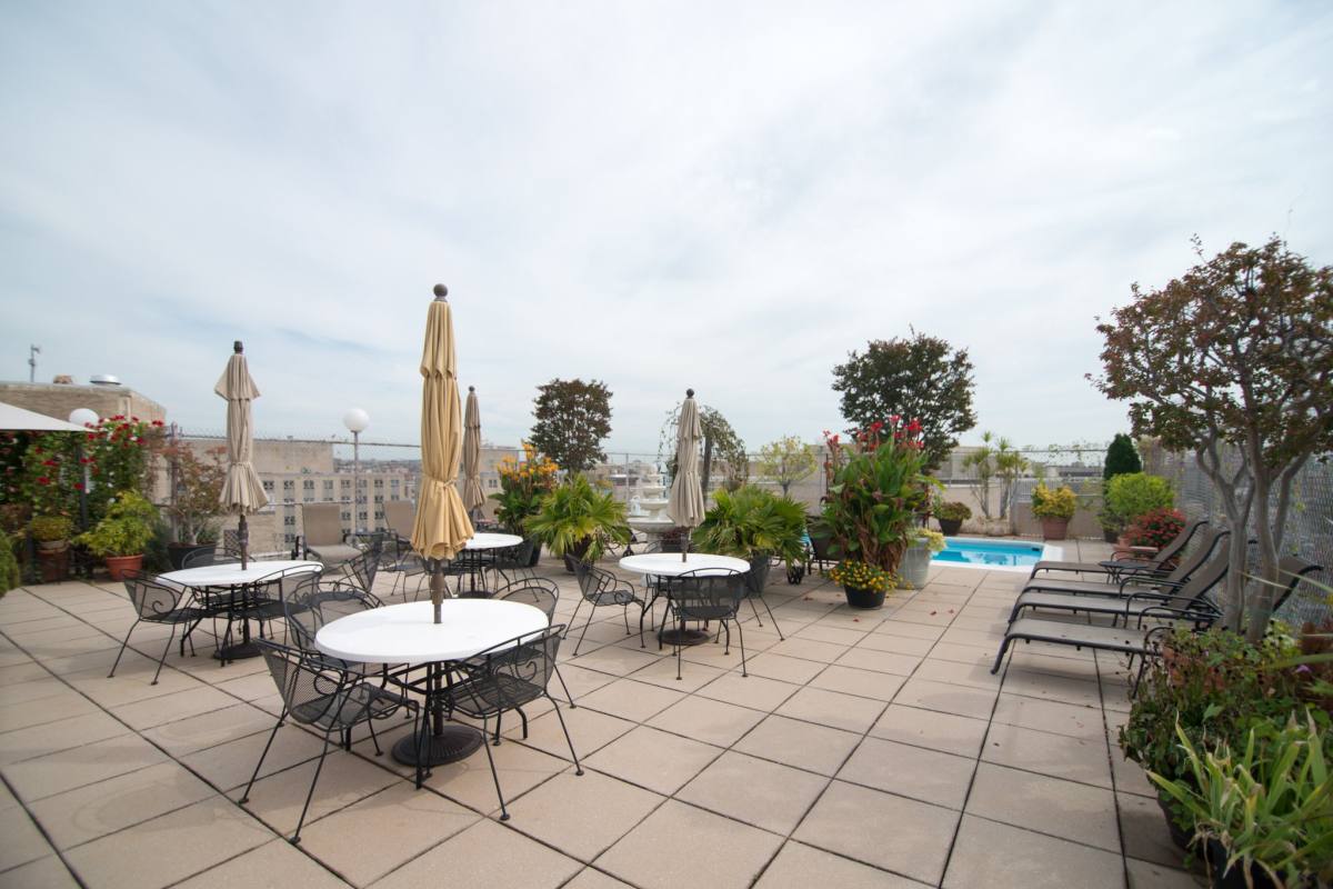 Apartment for rent at 1325 18th St NW #212, Washington, DC 20036