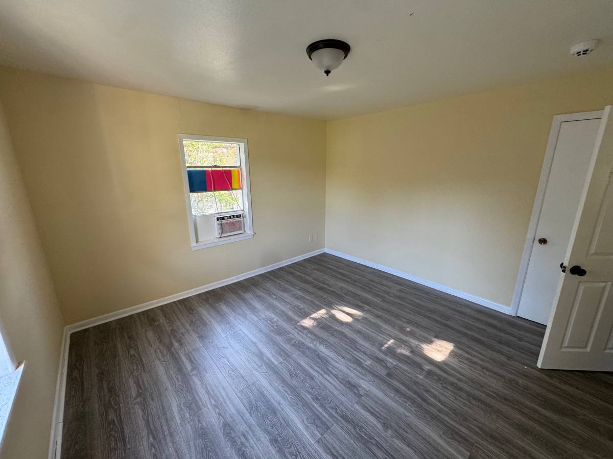 House for rent at 363 State Highway 75 N, Huntsville, TX 77320