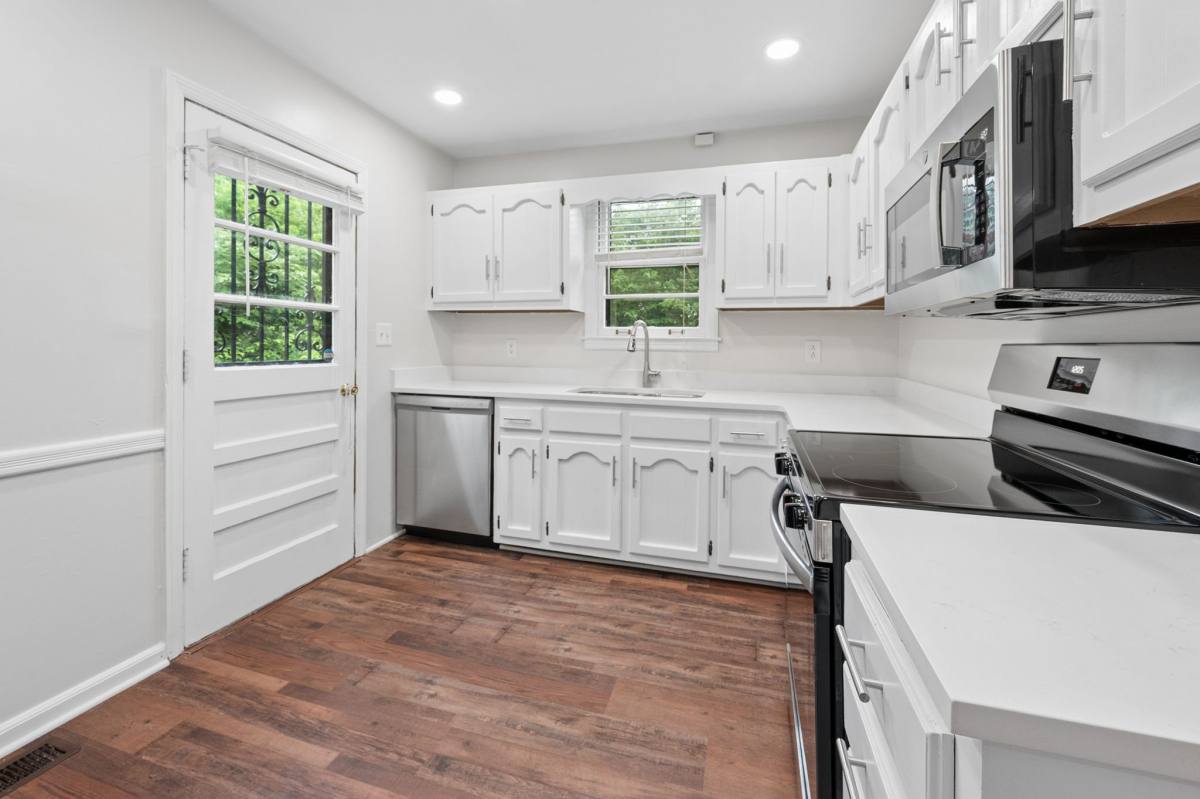 House for rent at 3522 Hewlett Dr, Nashville, TN 37211