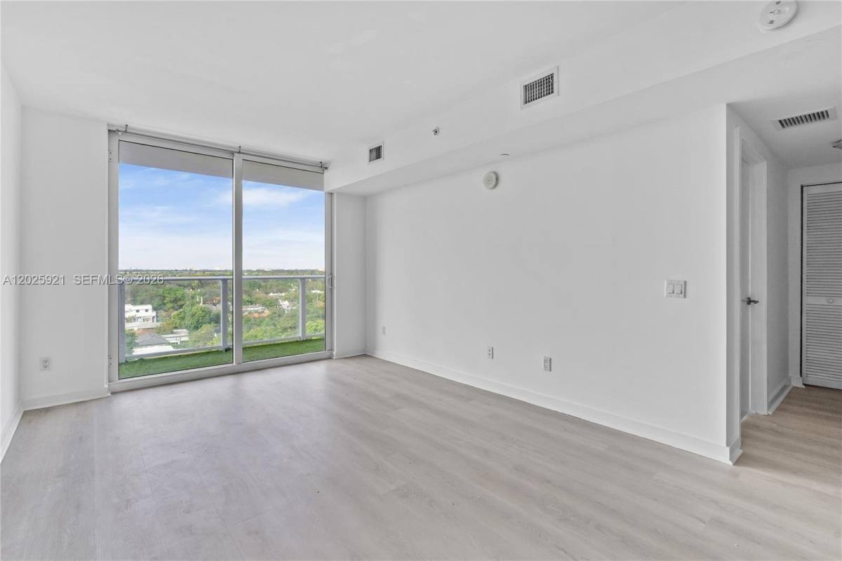 Apartment for rent at 4250 Biscayne Blvd #914, Miami, FL 33137