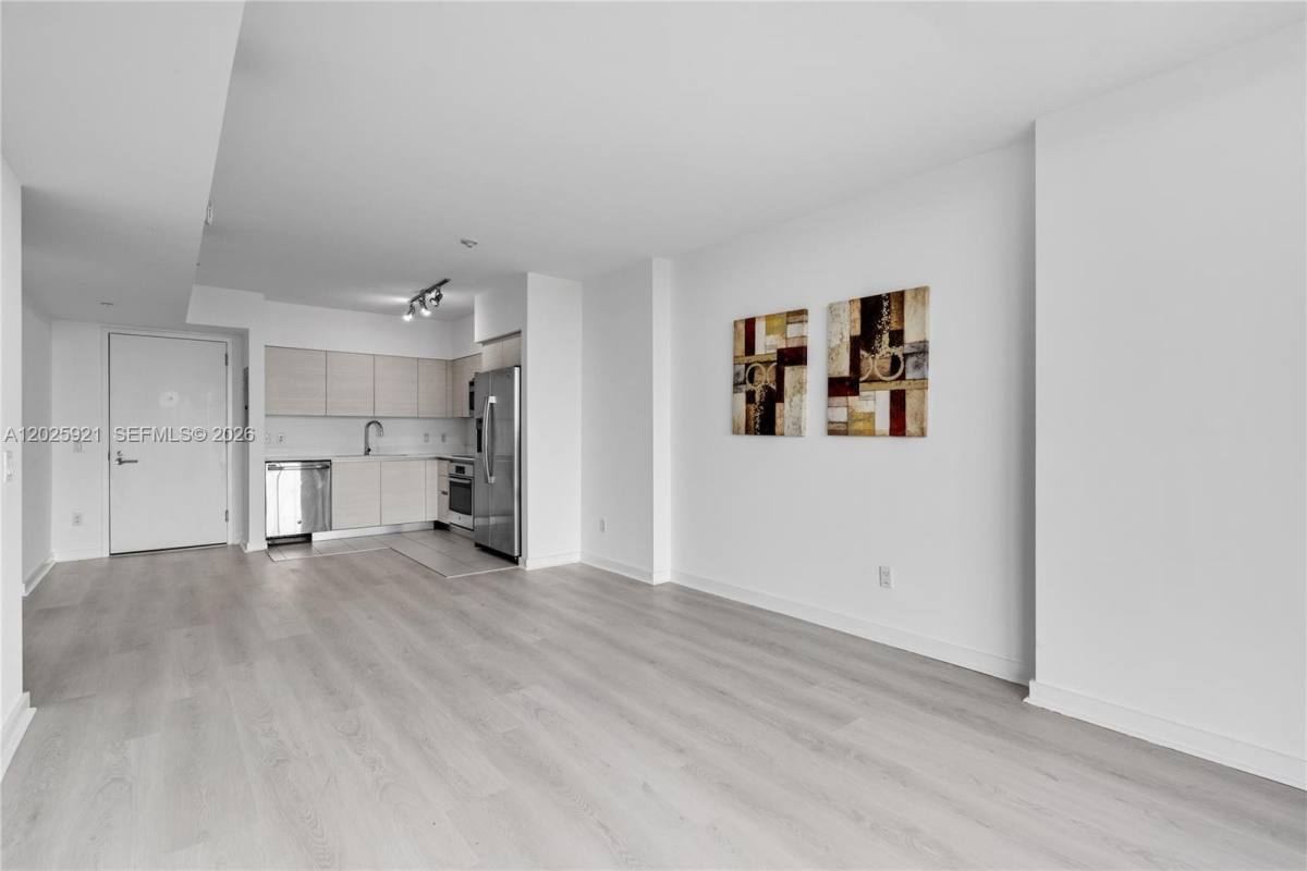 Apartment for rent at 4250 Biscayne Blvd #914, Miami, FL 33137