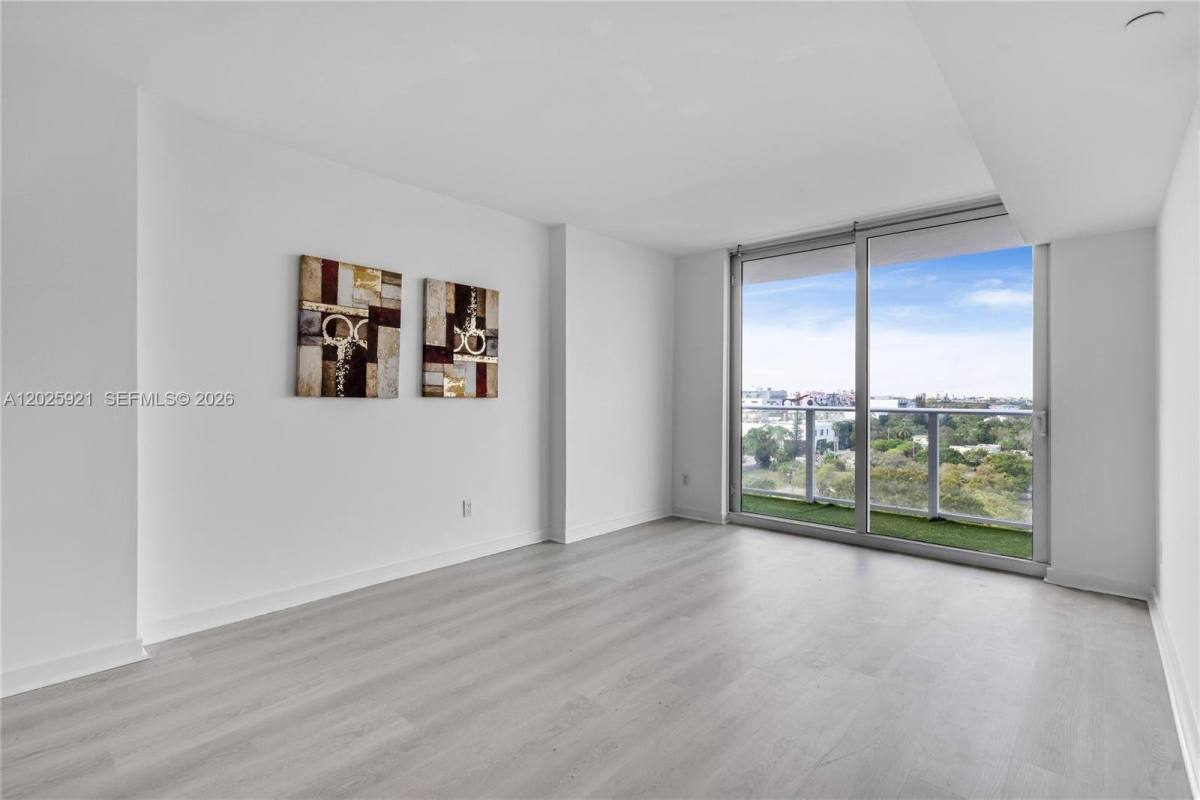 Apartment for rent at 4250 Biscayne Blvd #914, Miami, FL 33137