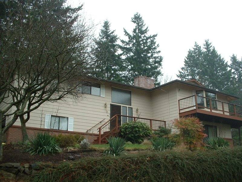 House for rent at 18830 61st Place NE, Kenmore, WA 98028