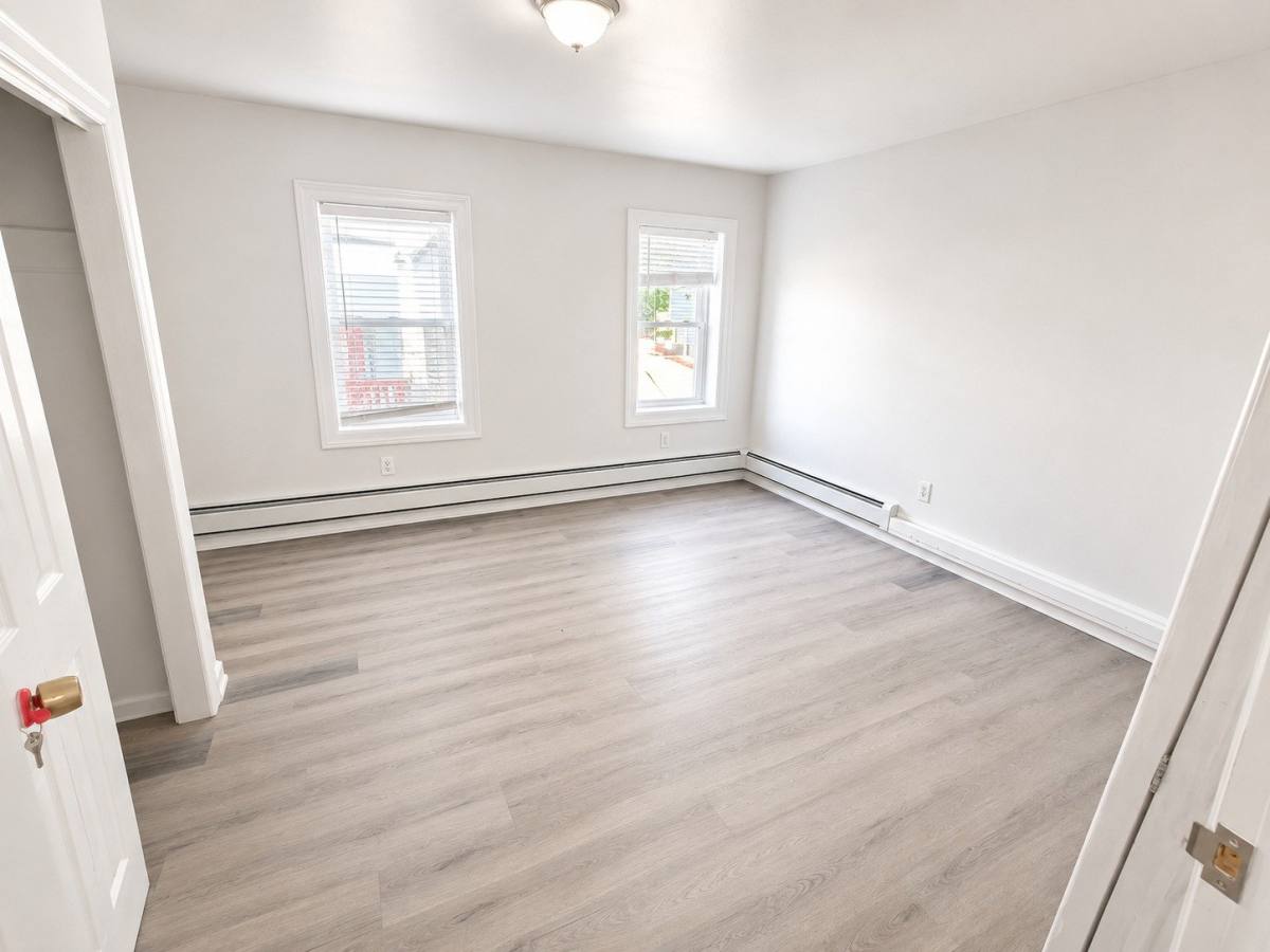 Apartment for rent at 121 Brookside Ave #1F, Irvington, NJ 07111