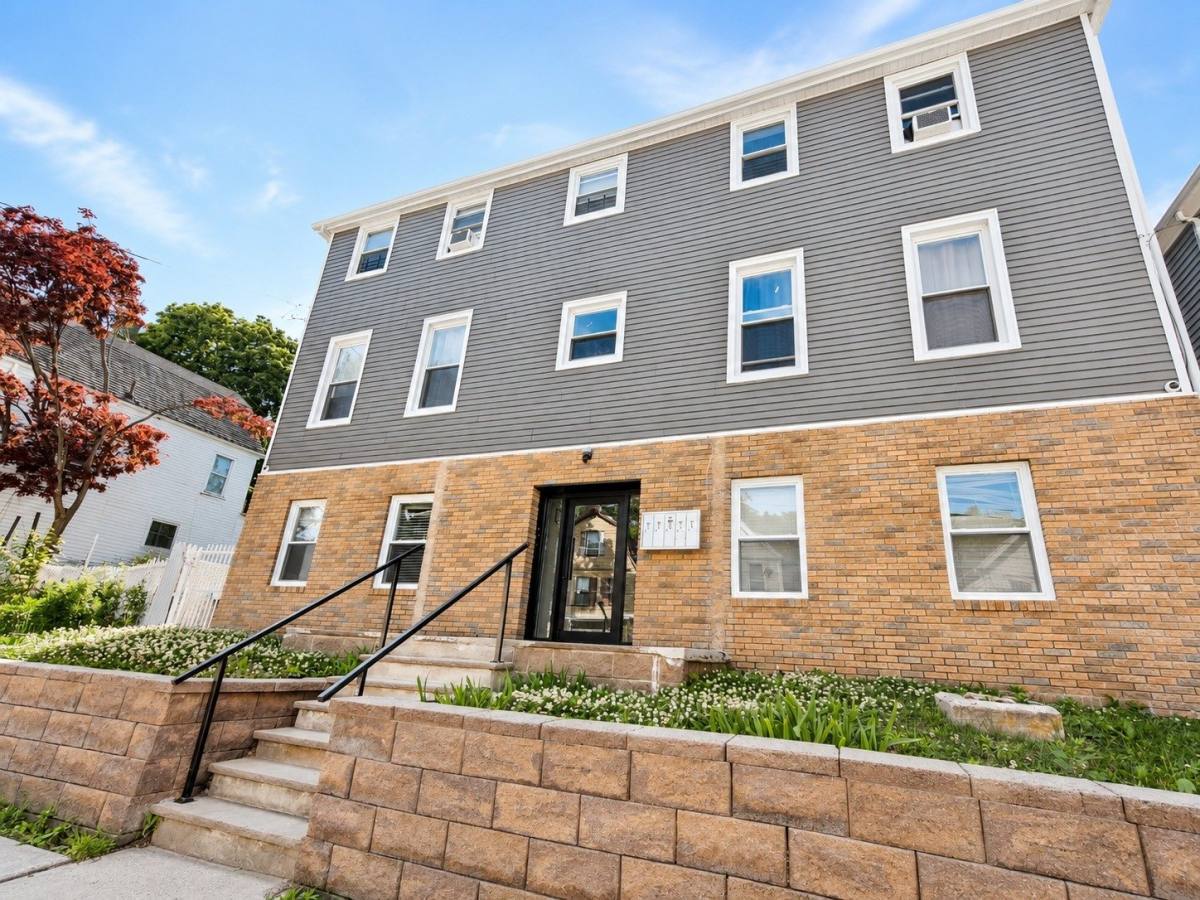 Apartment for rent at 121 Brookside Ave #1F, Irvington, NJ 07111