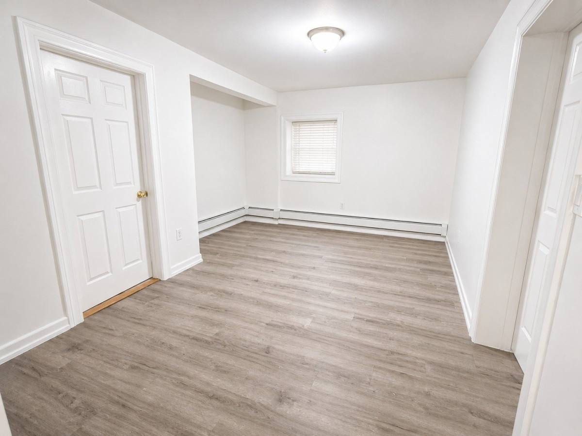 Apartment for rent at 121 Brookside Ave #1F, Irvington, NJ 07111
