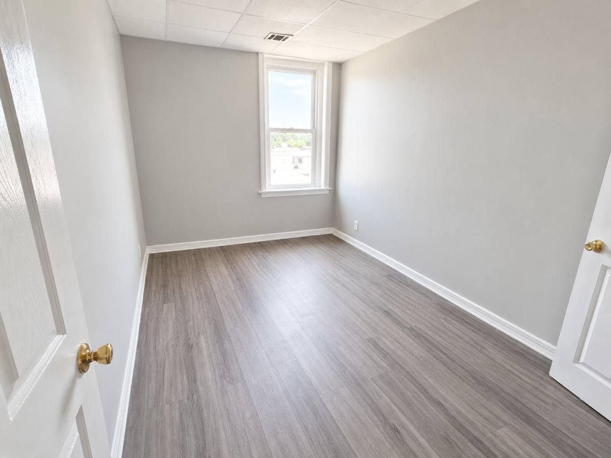 Apartment for rent at 587 N 6th St #3B, Newark, NJ 07107