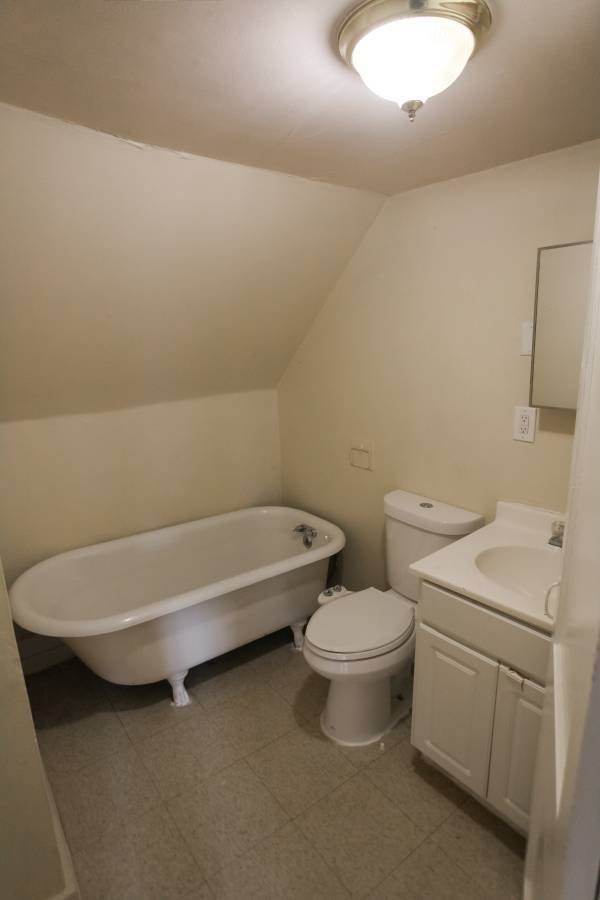 Apartment for rent at 626 Park Ave #5, Syracuse, NY 13204
