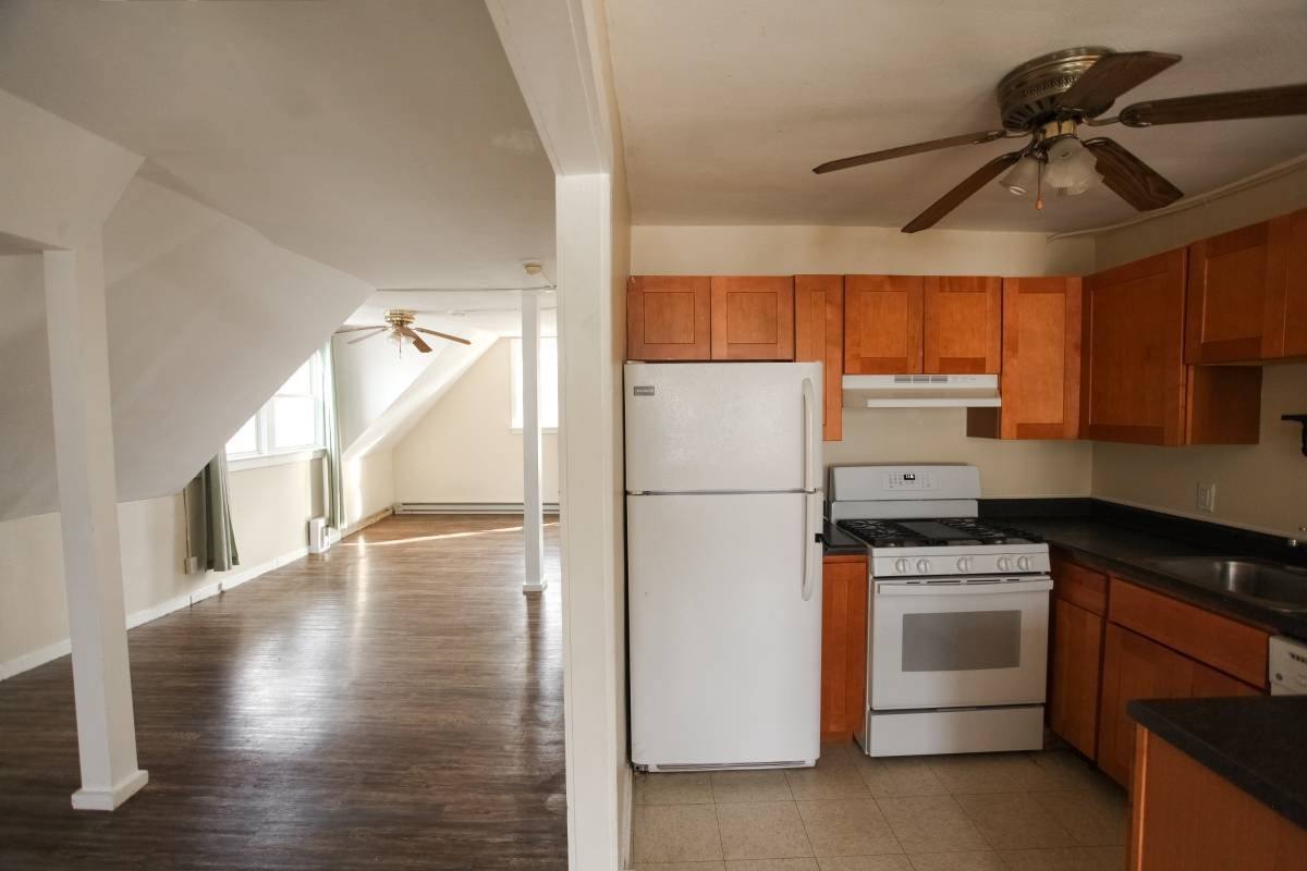 Apartment for rent at 626 Park Ave #5, Syracuse, NY 13204