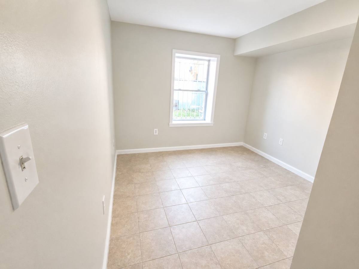 Apartment for rent at 132 Fabyan Place #1, Newark, NJ 07112