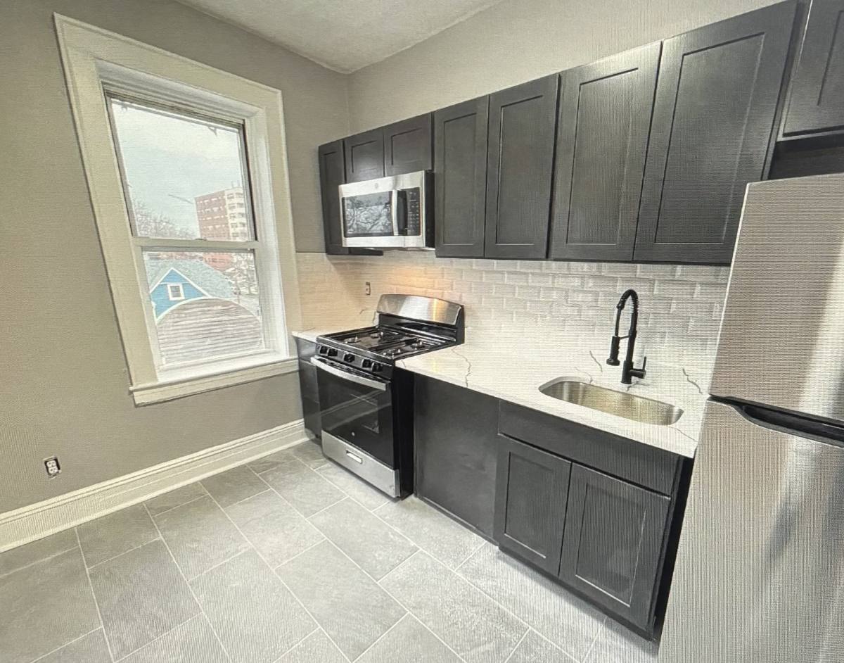 Apartment for rent at 758 Jersey Ave E, Elizabeth, NJ 07202