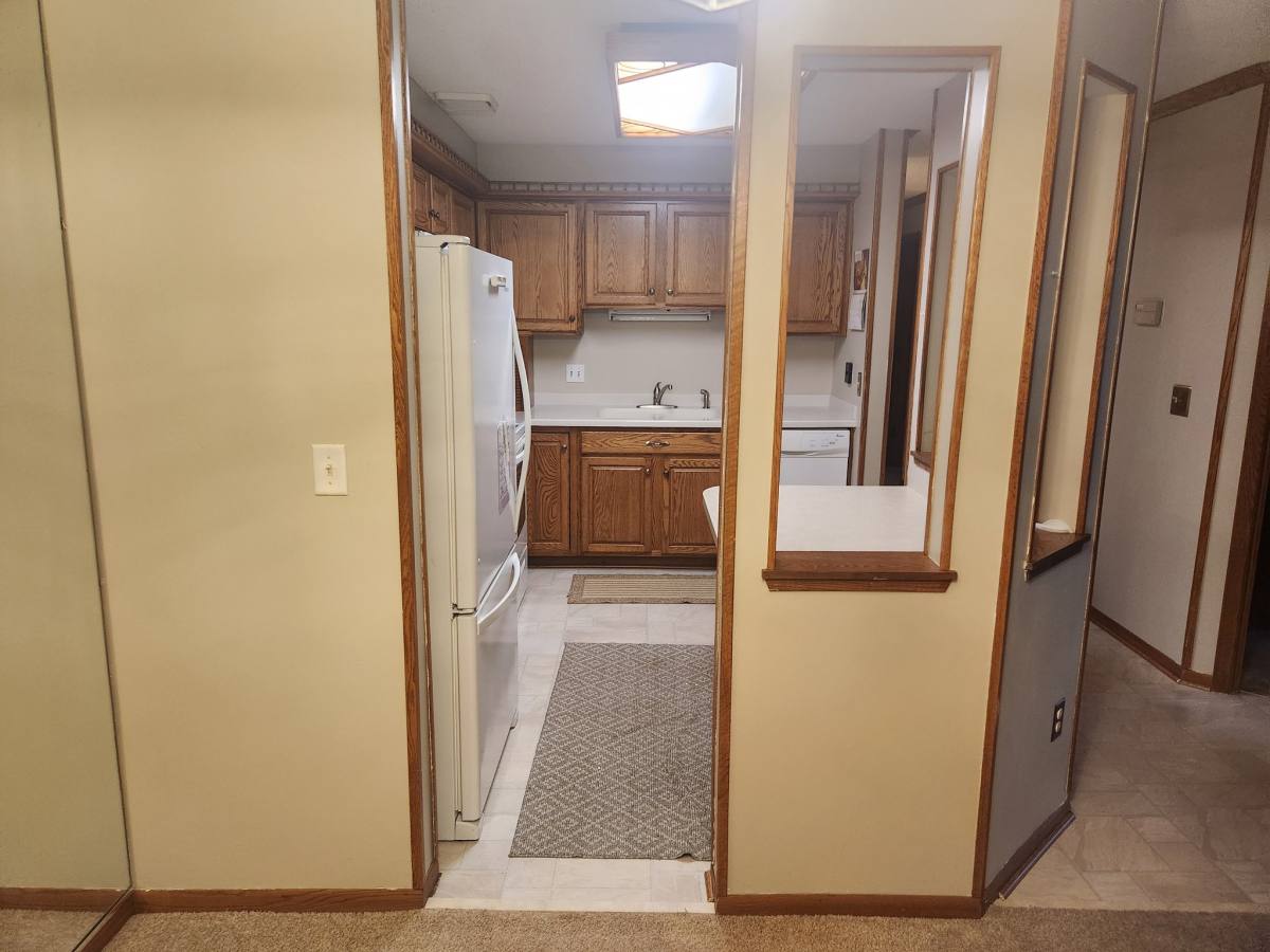 Condo for rent at 1011 41st Ave NE #220, Minneapolis, MN 55421