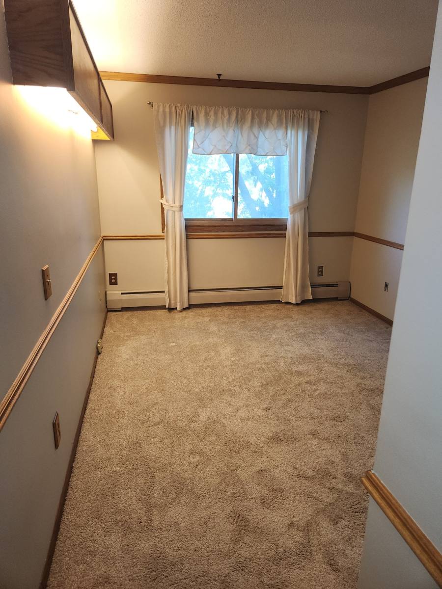 Condo for rent at 1011 41st Ave NE #220, Minneapolis, MN 55421