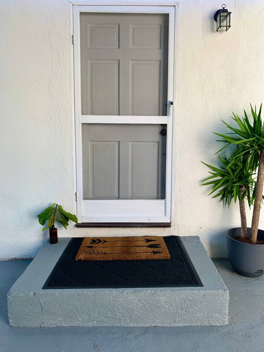 House for rent at 719 N Formosa Ave, Los Angeles, CA 90046