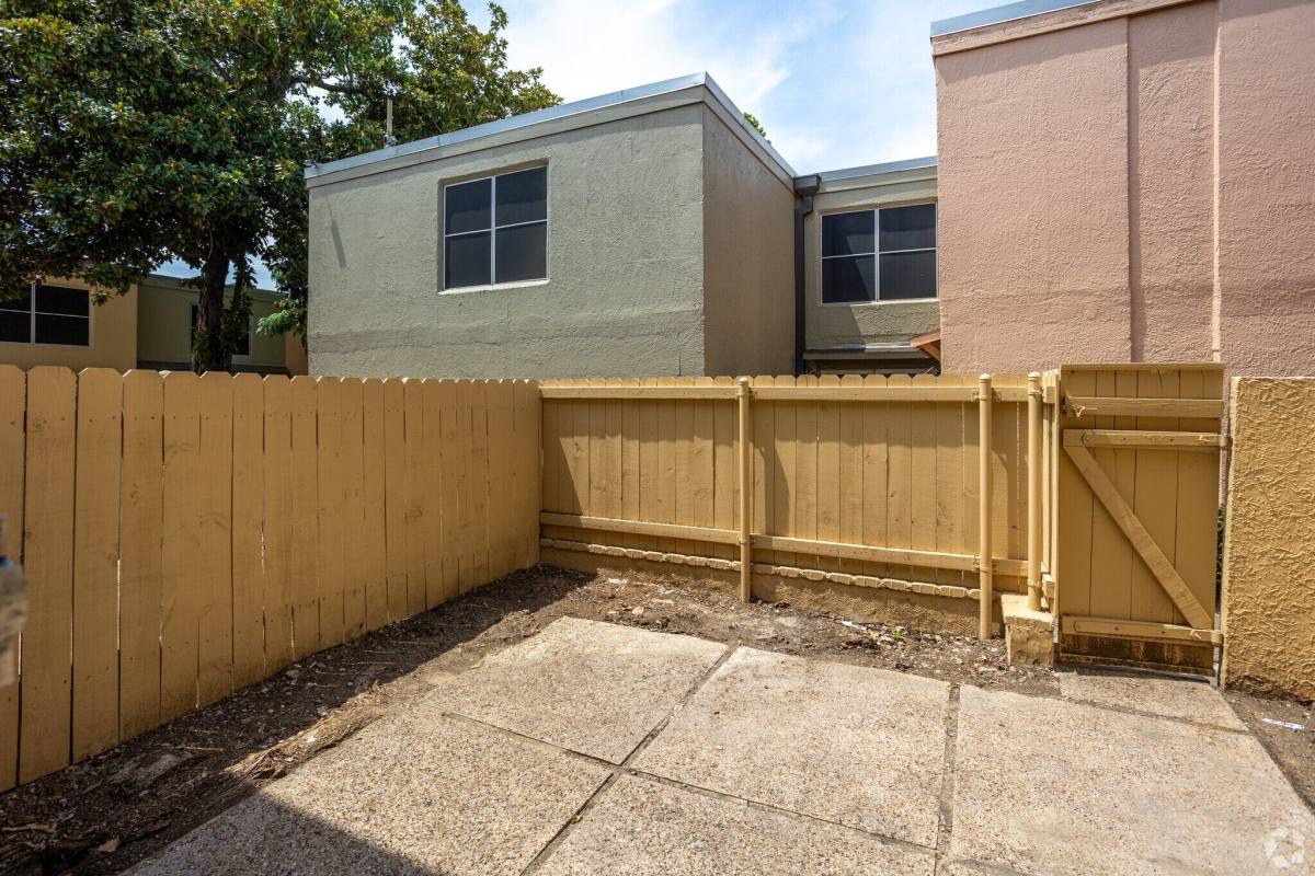 Apartment for rent at 2900 S 5th St #20, Garland, TX 75041