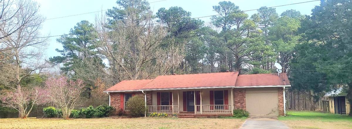 House for rent at 3021 Penfield Rd, Greensboro, GA 30642