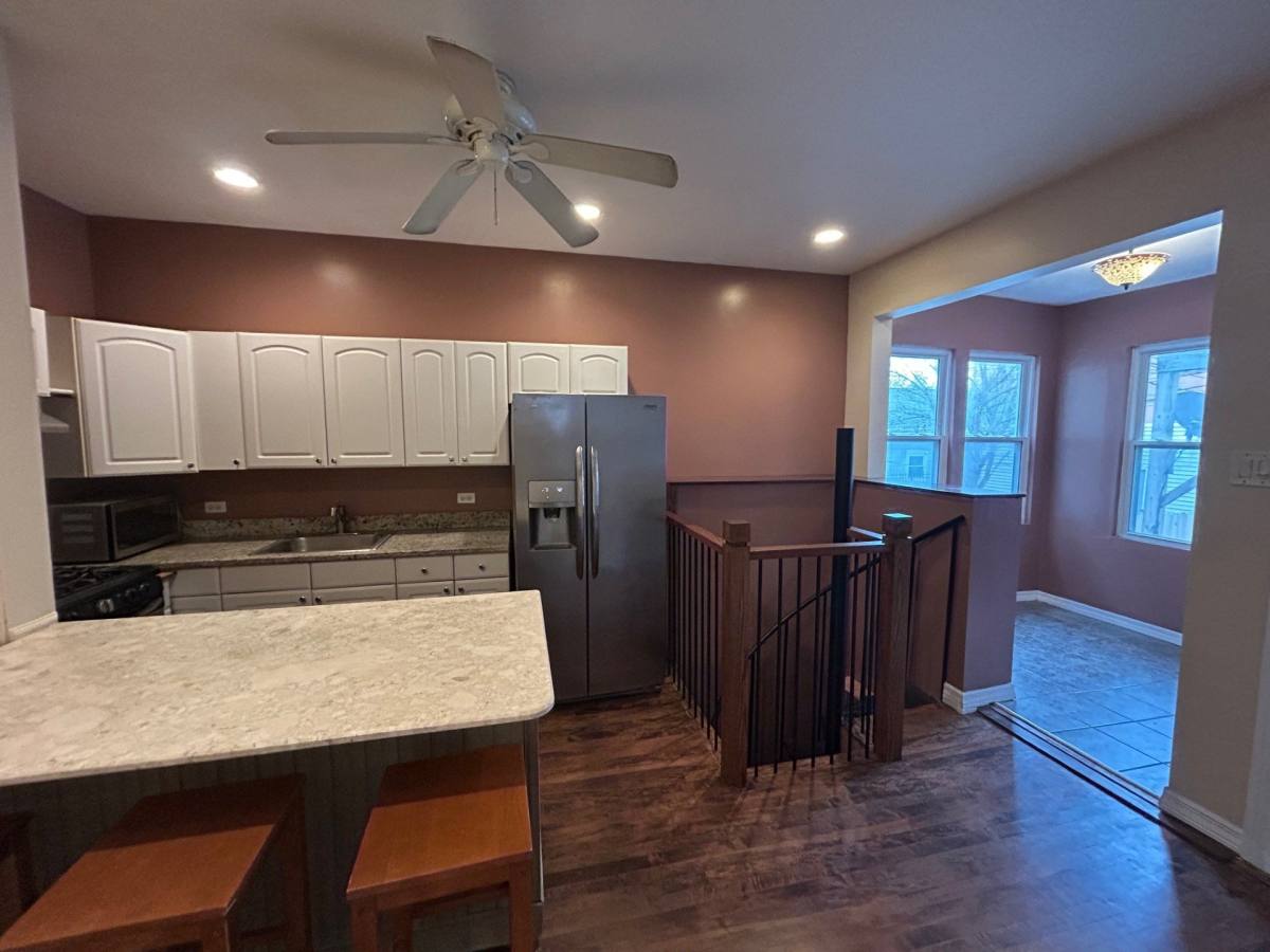 Apartment for rent at 3849 W School St #1, Chicago, IL 60618