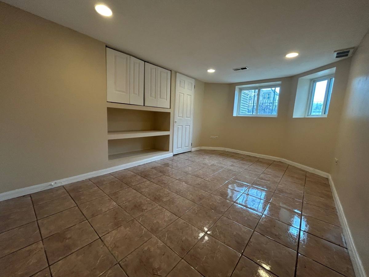 Apartment for rent at 3849 W School St #1, Chicago, IL 60618
