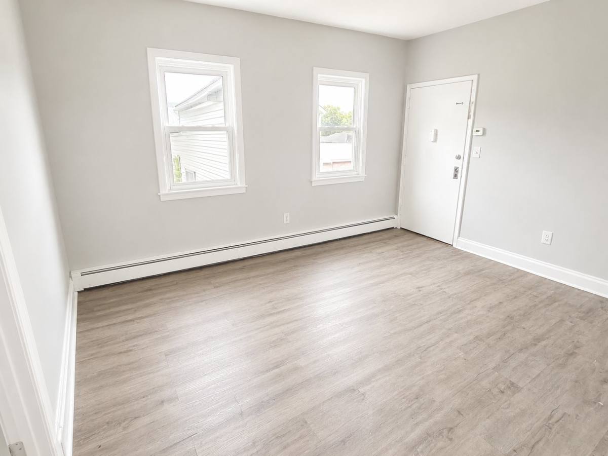 Apartment for rent at 687 Summer Ave #6, Newark, NJ 07104