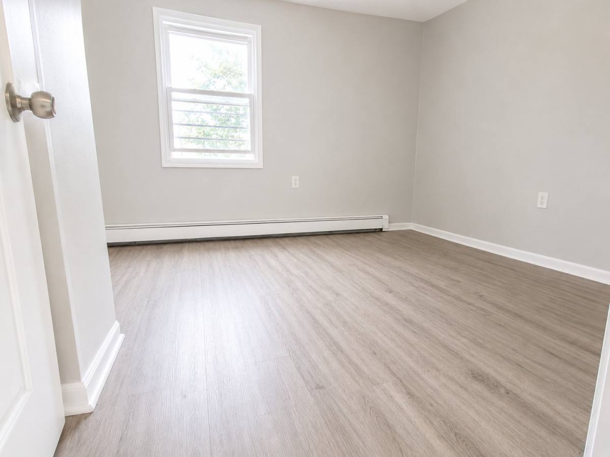 Apartment for rent at 687 Summer Ave #6, Newark, NJ 07104