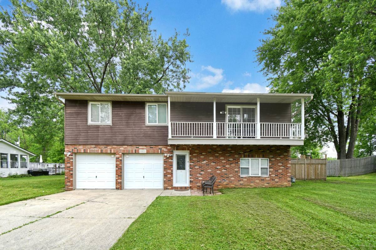 House for rent at 5978 Alice Dr, Westerville, OH 43081
