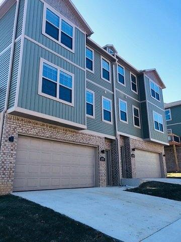 Townhouse for rent at 2809 W Blackstone Crossing, Fayetteville, AR 72704