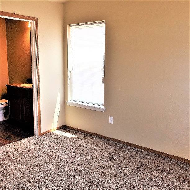 Townhouse for rent at 2834 W Lakewood Dr, Fayetteville, AR 72704