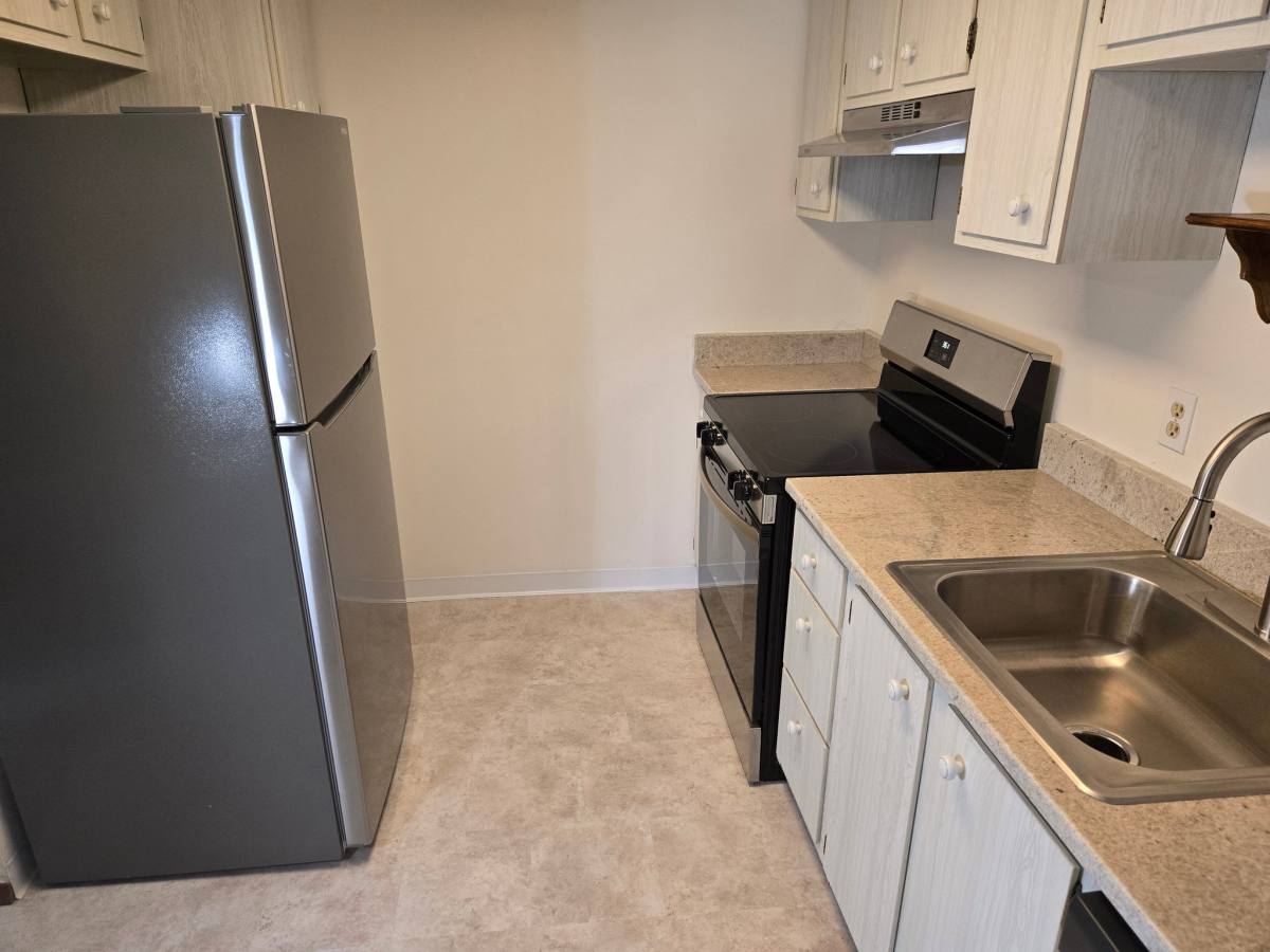 Townhouse for rent at 4849 Grace Rd, North Olmsted, OH 44070