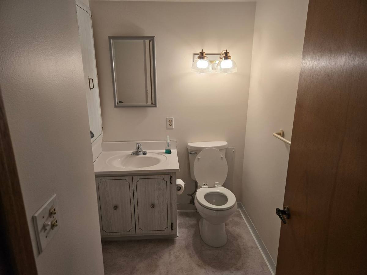 Townhouse for rent at 4849 Grace Rd, North Olmsted, OH 44070