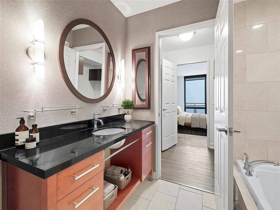 Apartment for rent at 1245 S Michigan Ave, Chicago, IL 60605