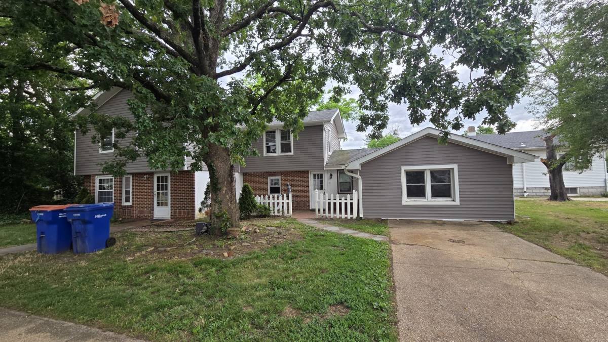 House for rent at 112 N 9th St, Millville, NJ 08332