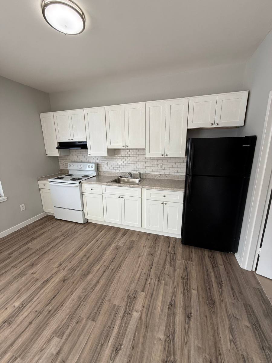 Apartment for rent at 146 Hamilton Ave #203, Paterson, NJ 07501