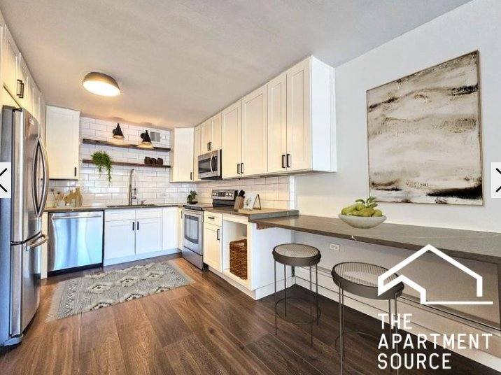 Apartment for rent at 1344 N Dearborn St #11F, Chicago, IL 60610