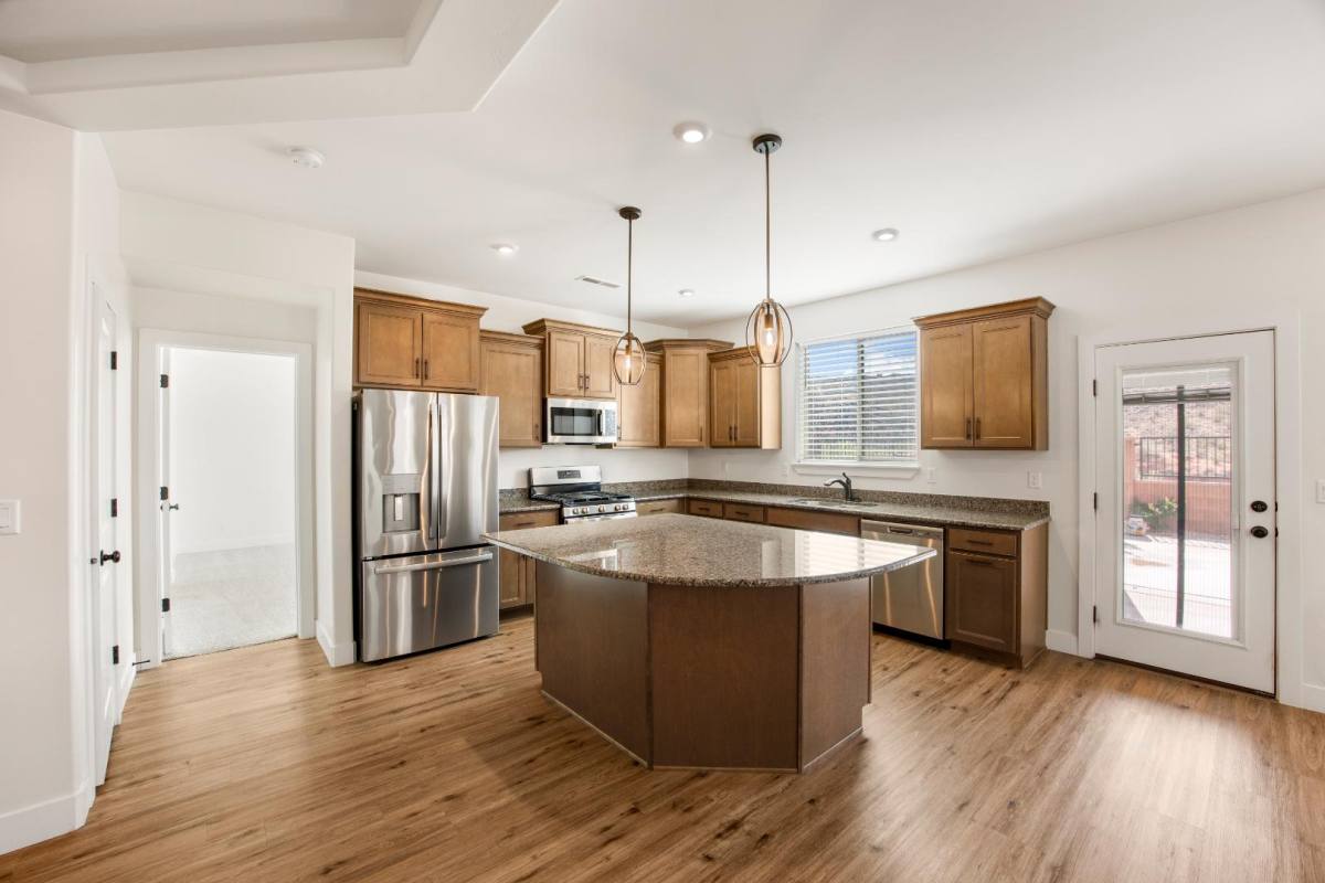 House for rent at 646 N Sandy Talus Dr, Washington, UT 84780