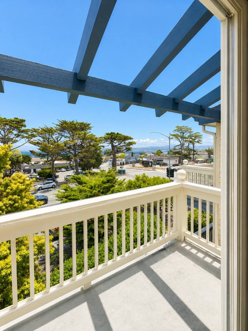 Apartment for rent at 901 Hawthorne St #C, Monterey, CA 93940