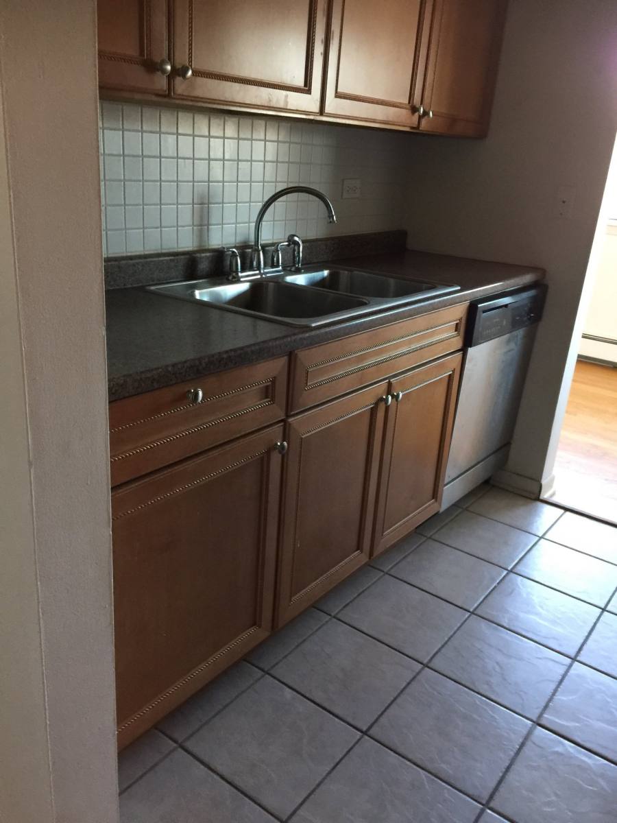 Condo for rent at 156 Asbury Ave #8, Evanston, IL 60202
