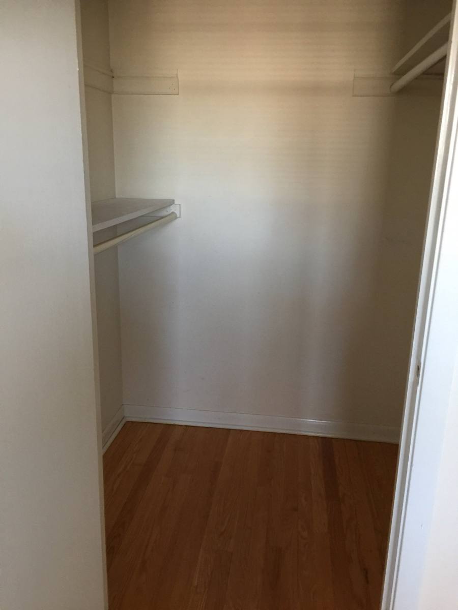 Condo for rent at 156 Asbury Ave #8, Evanston, IL 60202