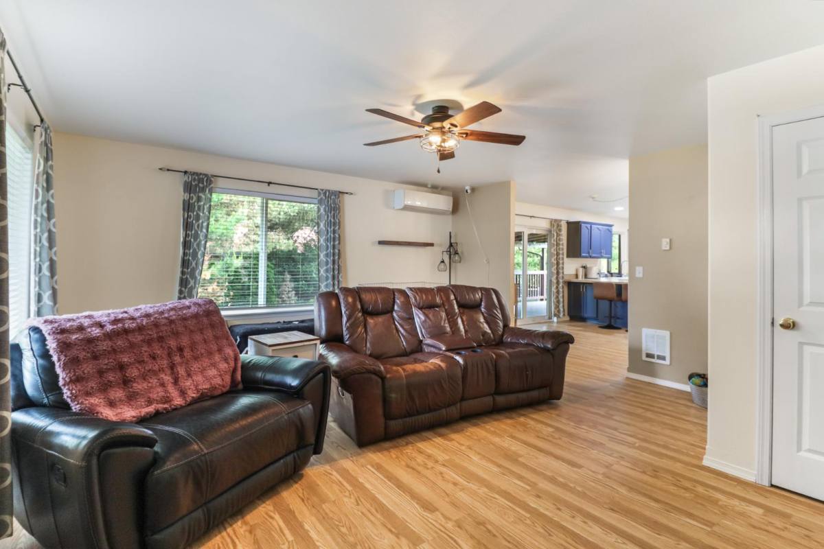 House for rent at 9048 Pepperidge Lane SE, Yelm, WA 98597