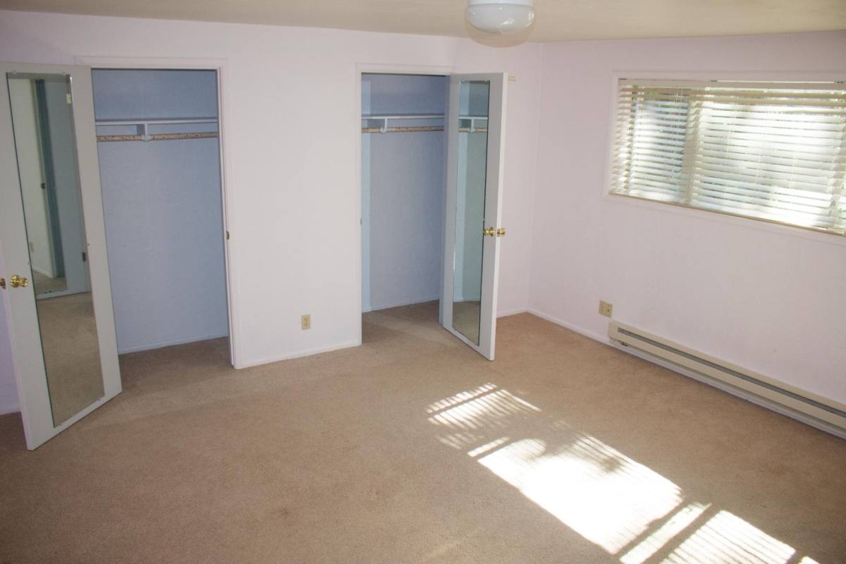 Apartment for rent at 855 Park St #1, Ashland, OR 97520