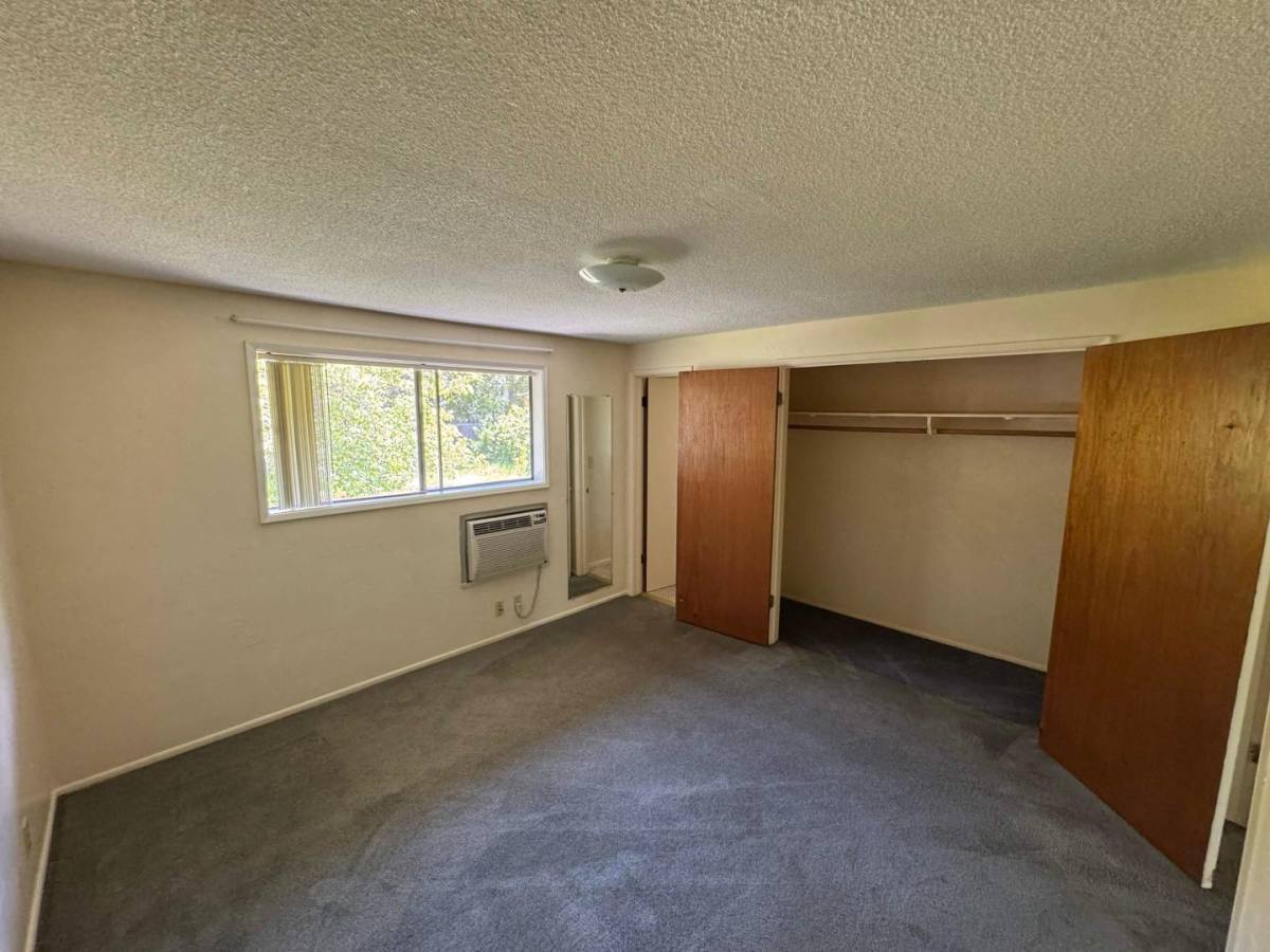 Apartment for rent at 855 Park St #17, Ashland, OR 97520