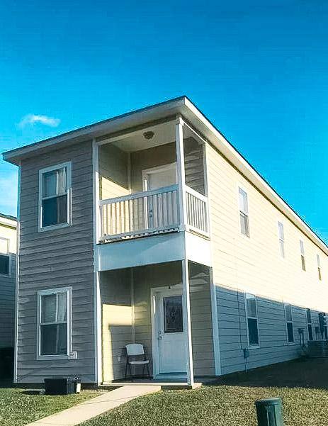 Apartment for rent at 12199 Artes St, Gulfport, MS 39503