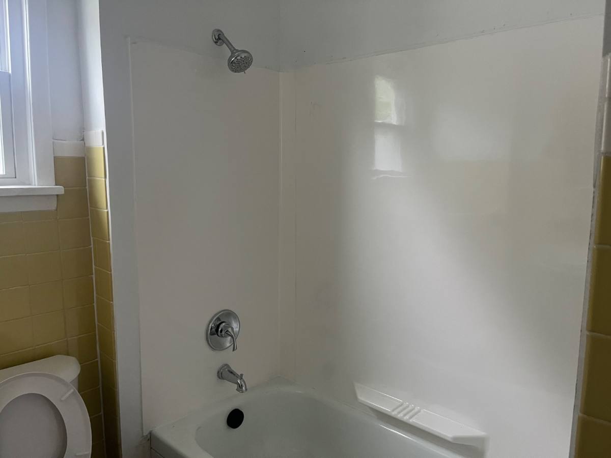Apartment for rent at 1309 W 2nd St #1309 1, Lorain, OH 44052