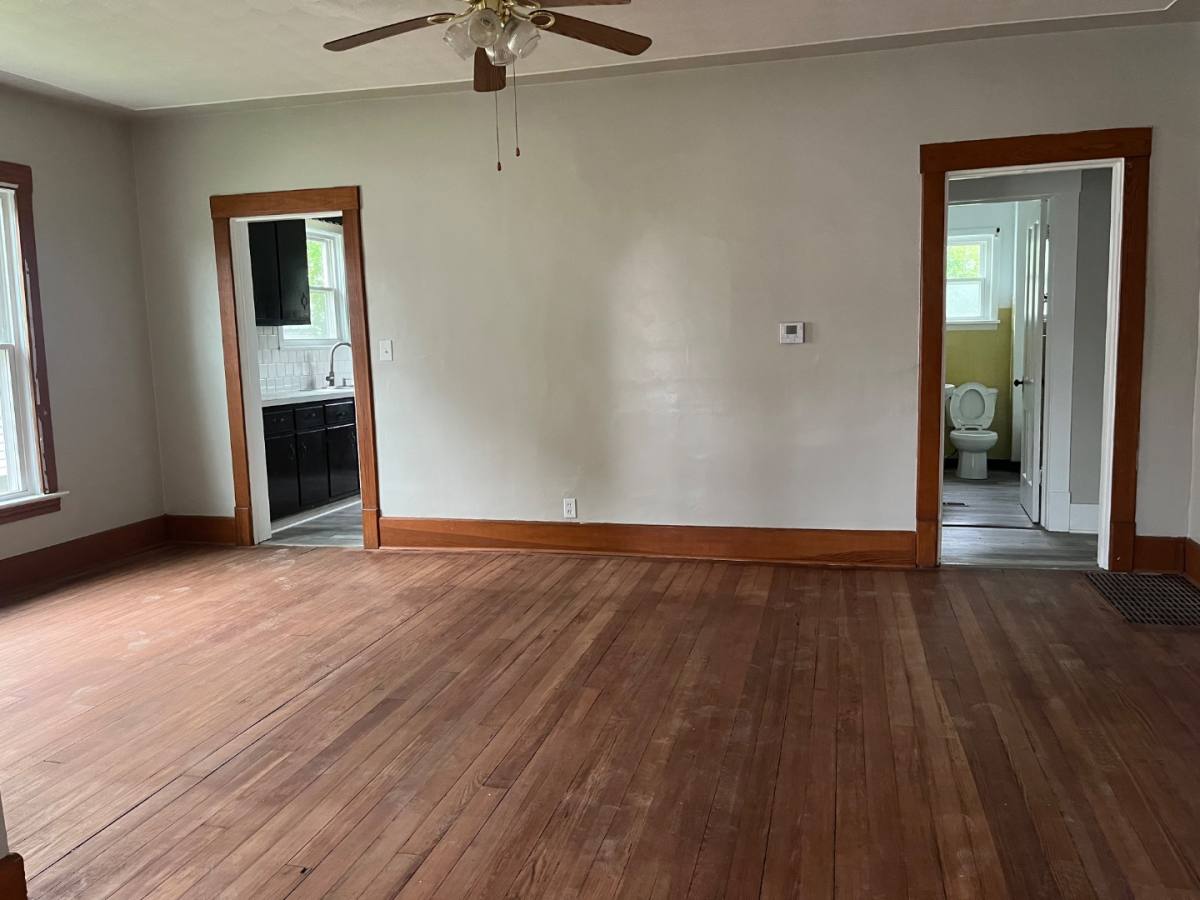 Apartment for rent at 1309 W 2nd St #1309 1, Lorain, OH 44052