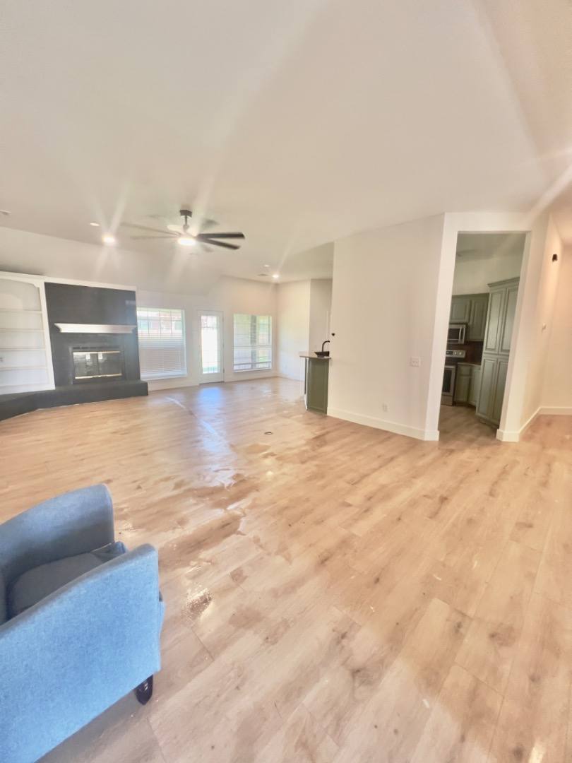 House for rent at 1121 Charlton Rd, Edmond, OK 73003