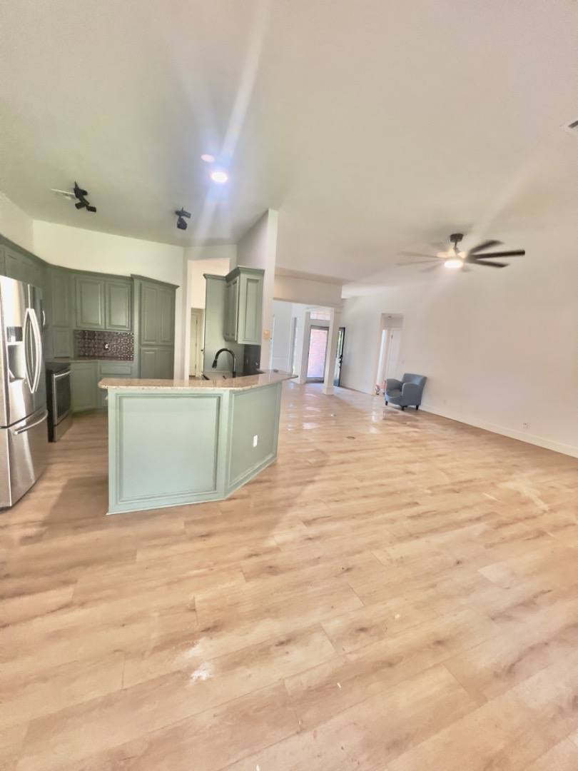 House for rent at 1121 Charlton Rd, Edmond, OK 73003