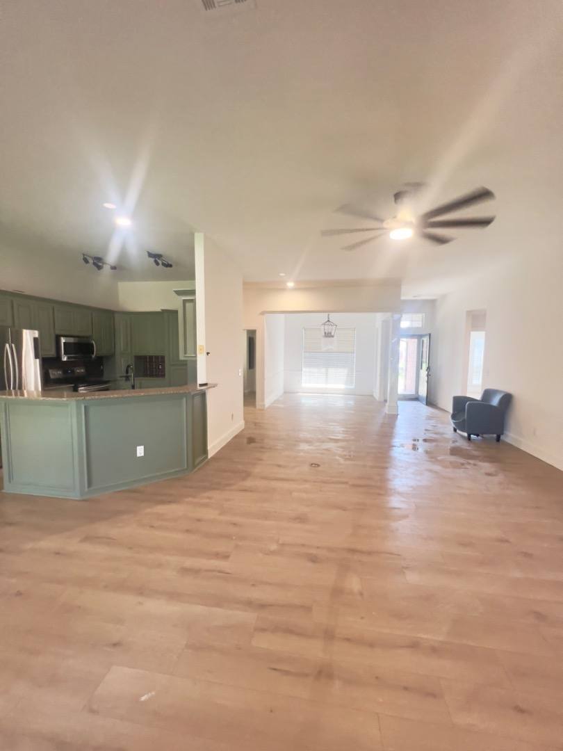 House for rent at 1121 Charlton Rd, Edmond, OK 73003